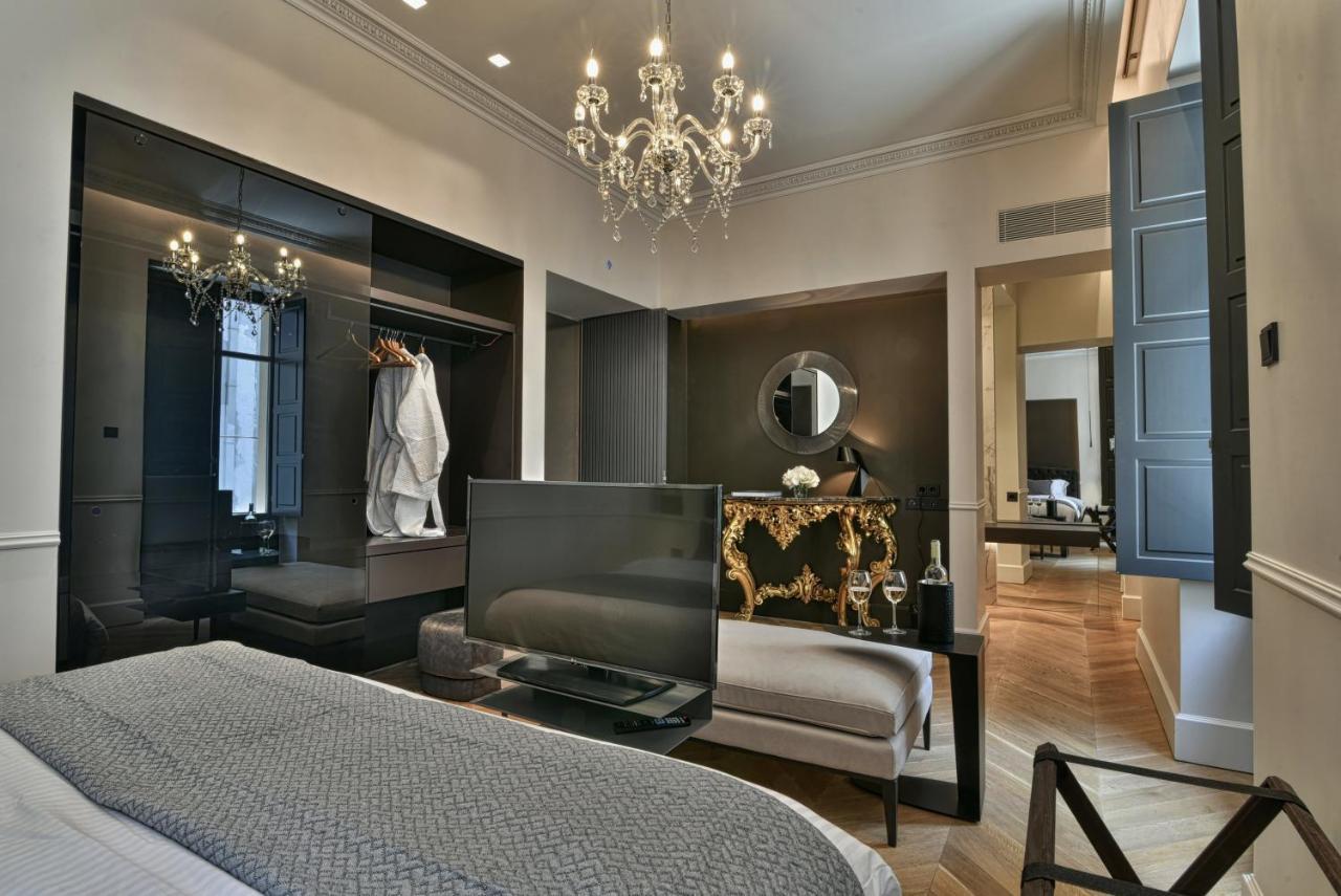 Nikiou Luxury Отель