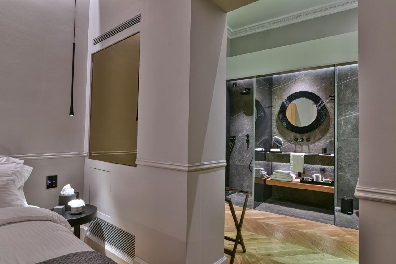 Nikiou Luxury Hotel