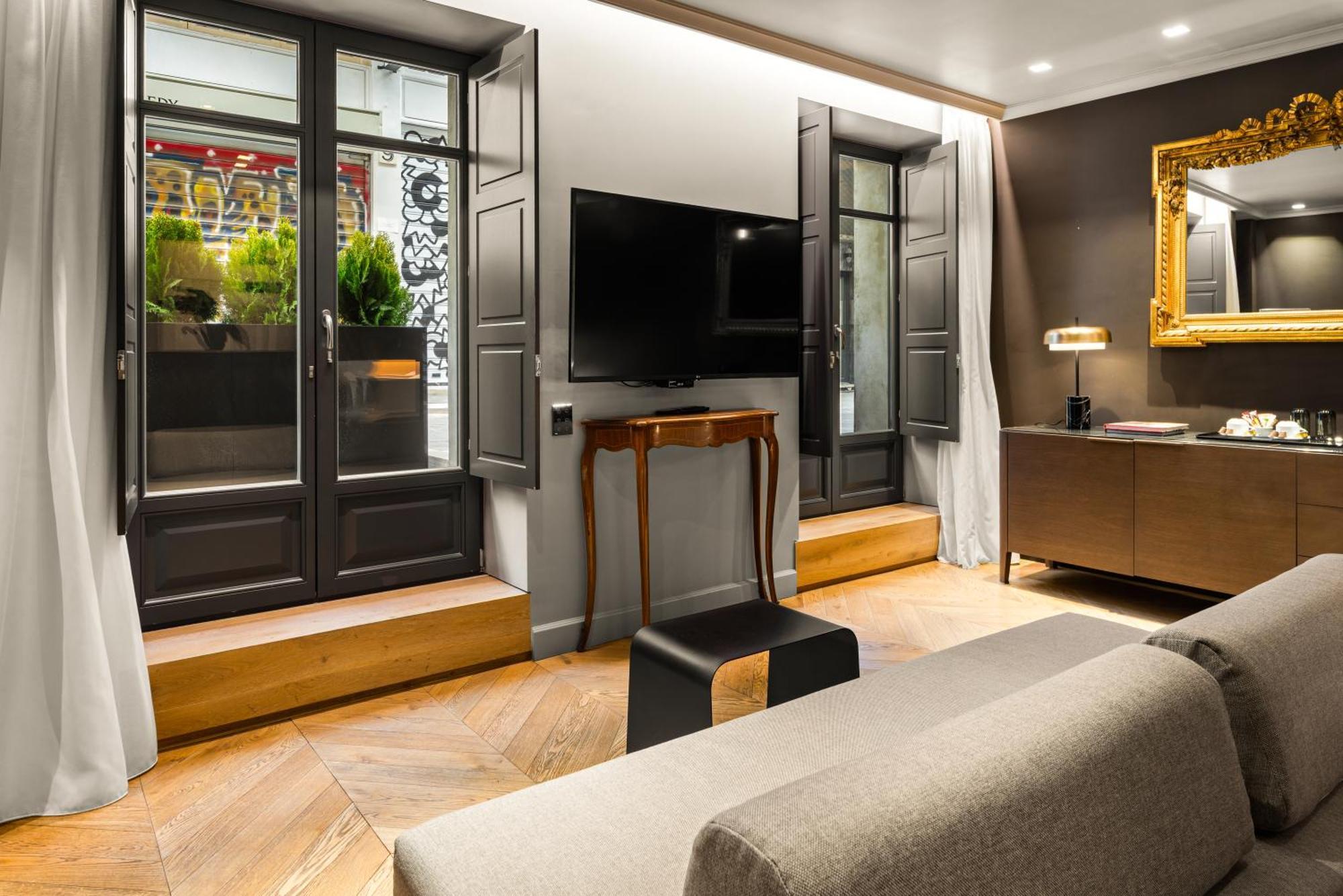 Nikiou Luxury Афины