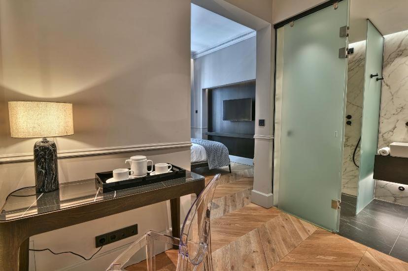 Nikiou Luxury Отель Афины